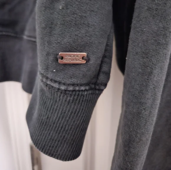 Pull&Bear Black Crop Jacket w/Hood - Picture 7 of 7